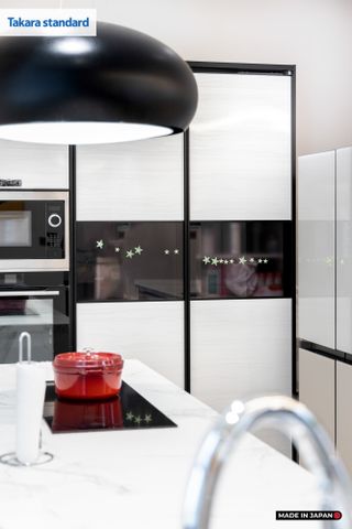 Hệ Tủ Bếp Nhật Bản Cao Cấp Lemure Chữ I Màu LXW - Nhà Phố Quận 7