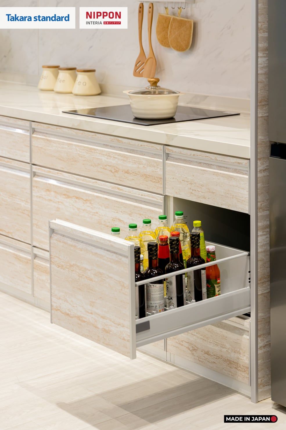 Hệ Tủ Bếp Nhật Bản Cao Cấp Treasia Chữ L Màu VNI - Phố Láng Hạ