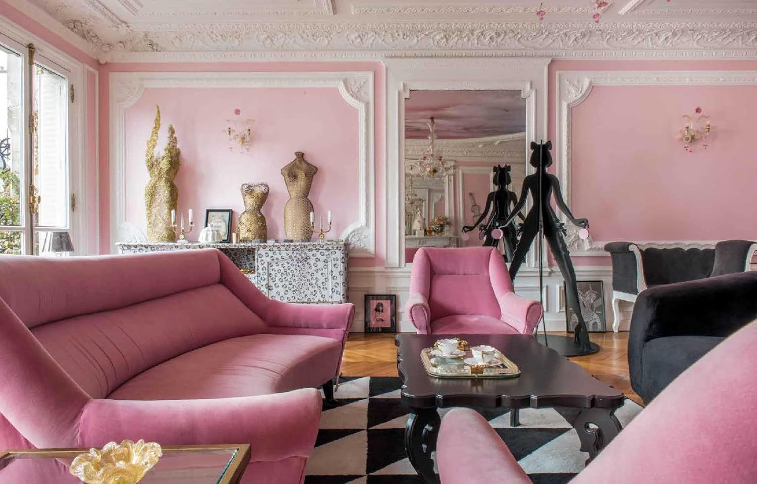  Paris Living 