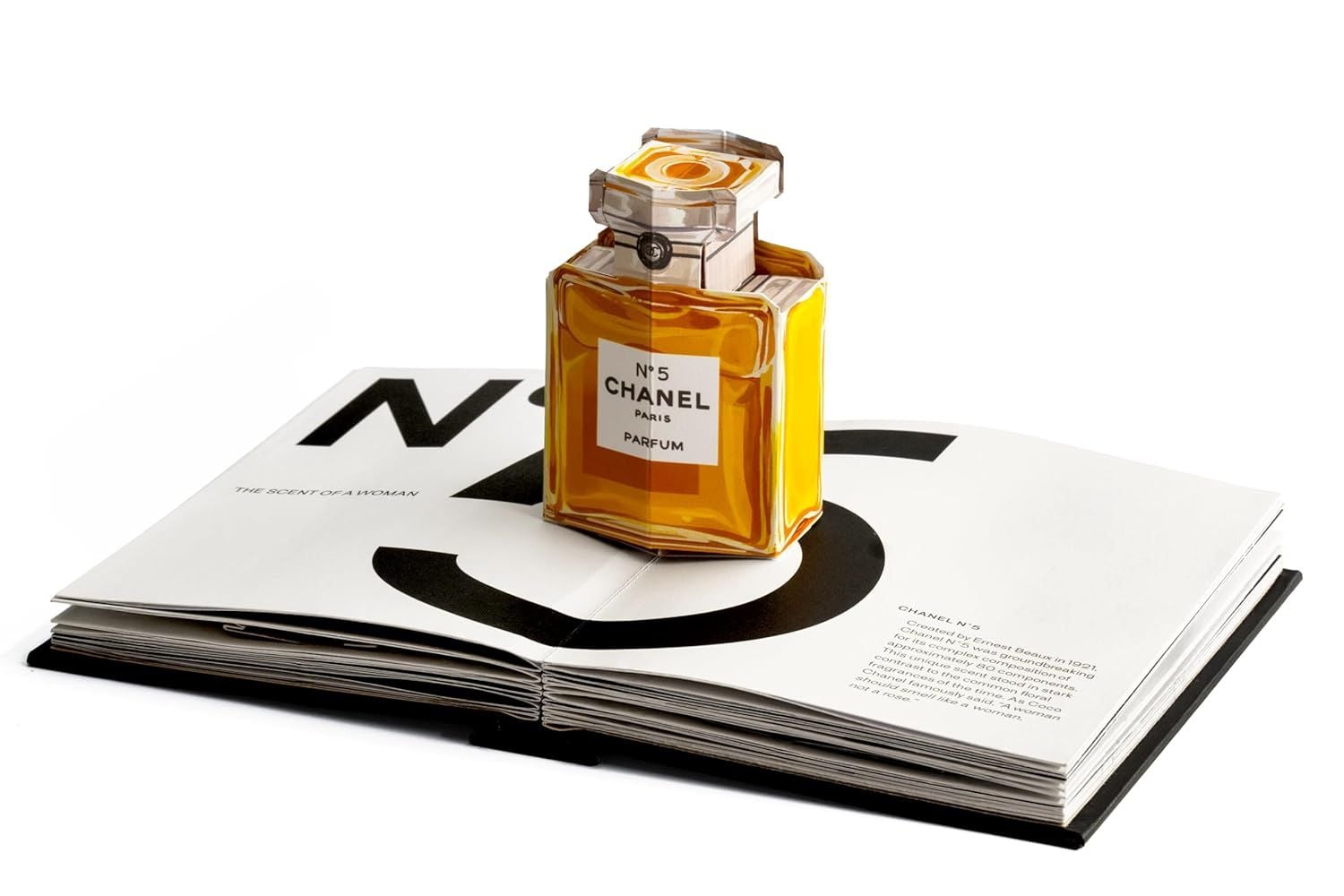  Fashion Unfolded: Pop-Up Chanel: 1 