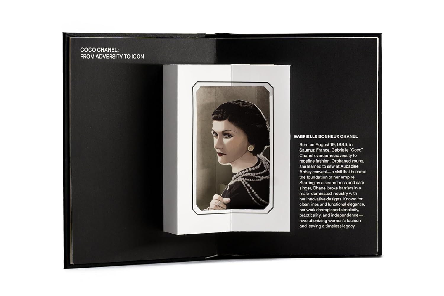  Fashion Unfolded: Pop-Up Chanel: 1 