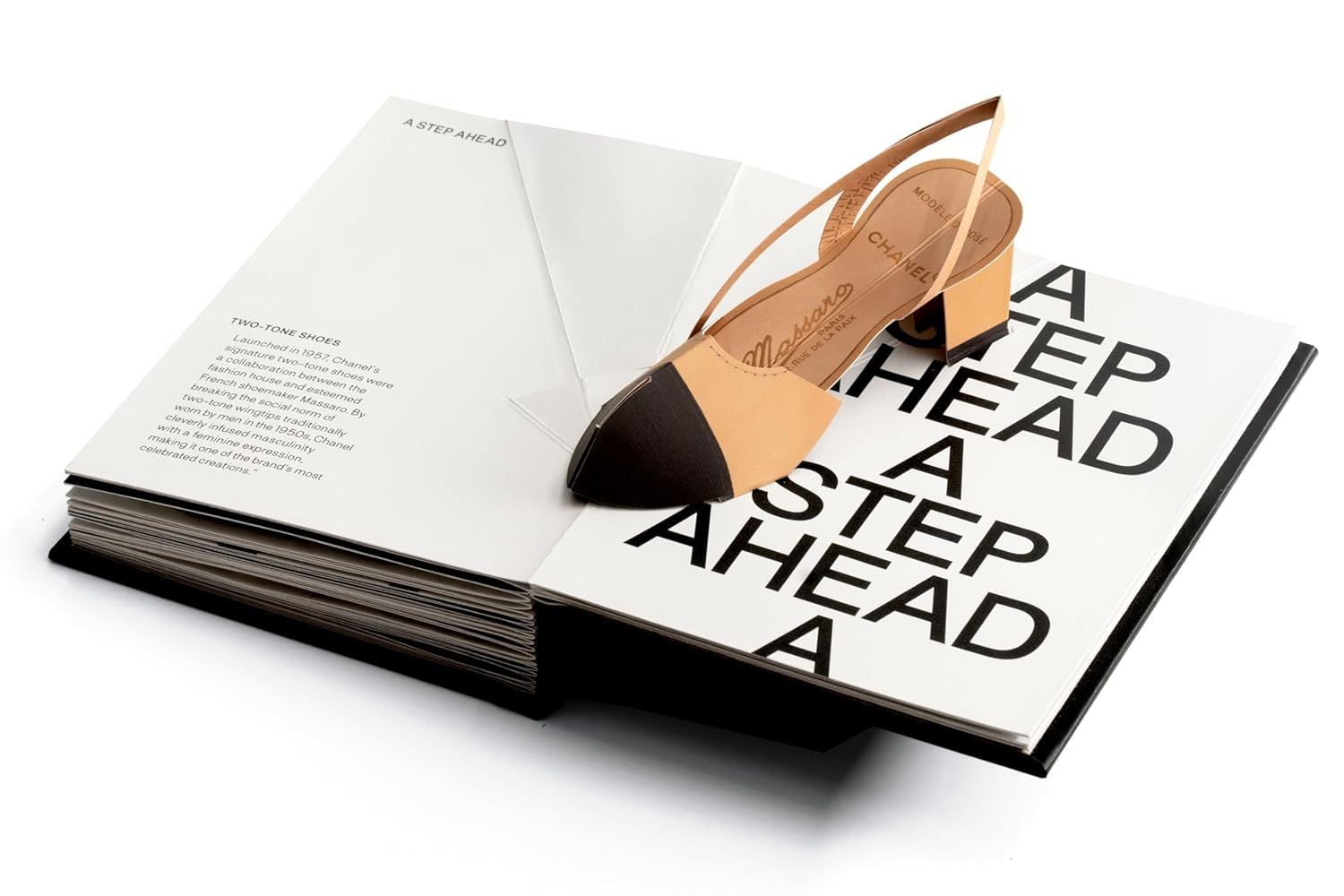  Fashion Unfolded: Pop-Up Chanel: 1 