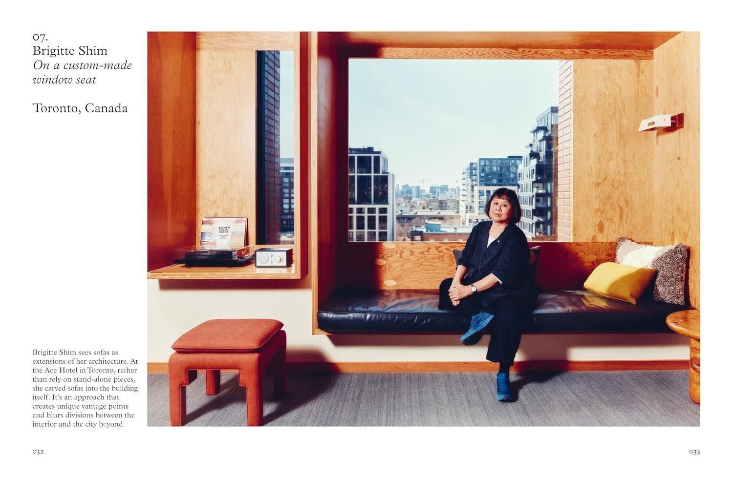  The Monocle Book of Designers on Sofas: portraits and profiles of 50 designers and their sofas 