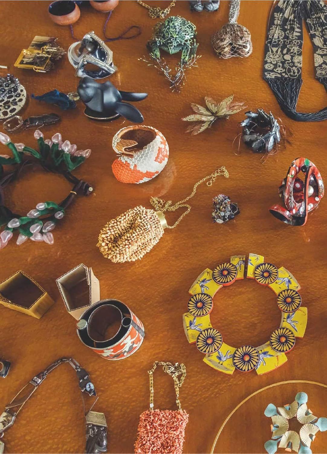  Feast: Contemporary Jewelry from the Susan Beech Collection 