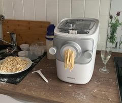 Máy làm mì bún Philips HR2660/00 serie 7000 màu trắng