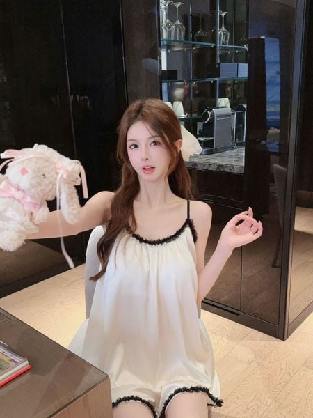  Fancy B6977 - Bộ 2 dây ngắn lụa satin viền ren đen 