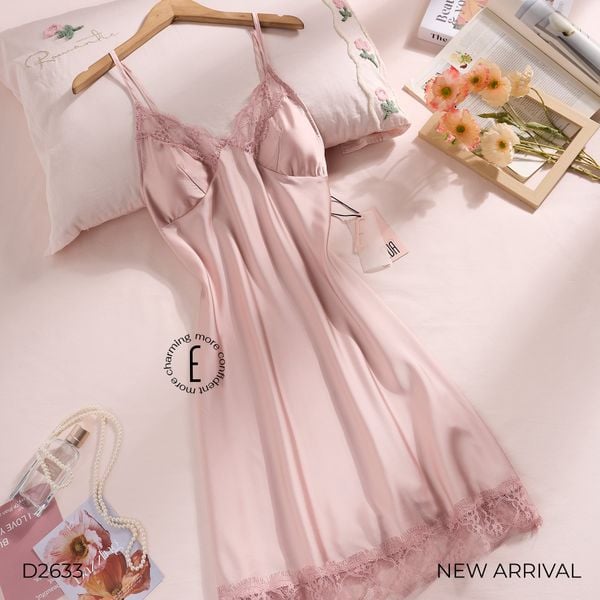  Sultry D2633 | Váy lụa satin mềm phối ren 