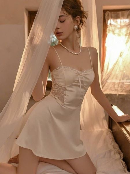  Váy lụa satin D6582 