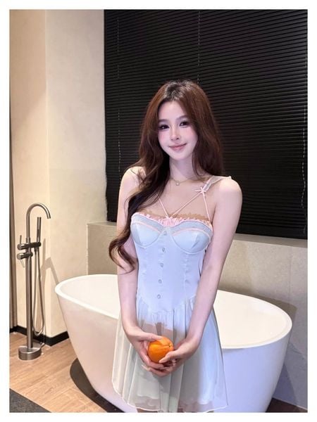  Váy lụa satin phối màu đệm ngực mỏng D3612 