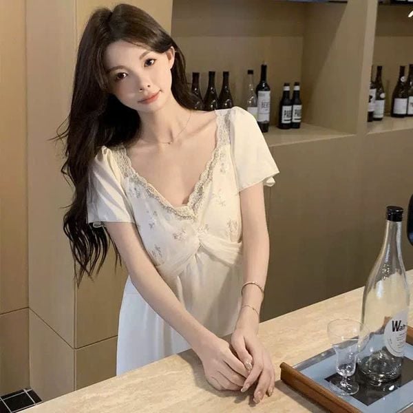  Mystique Dress - Váy tiểu thư phối ren hoa D4822 