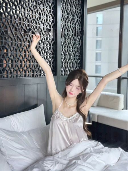  Bộ lụa 2 dây ngắn B7906 