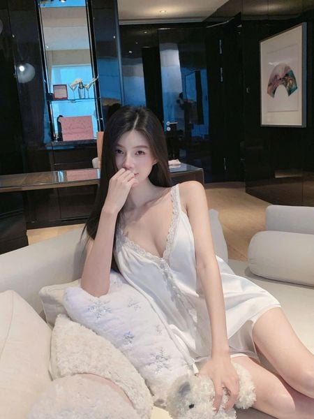  Mignonne B3775 (B83) -Bộ 2 dây ngắn lụa satin viền ren 