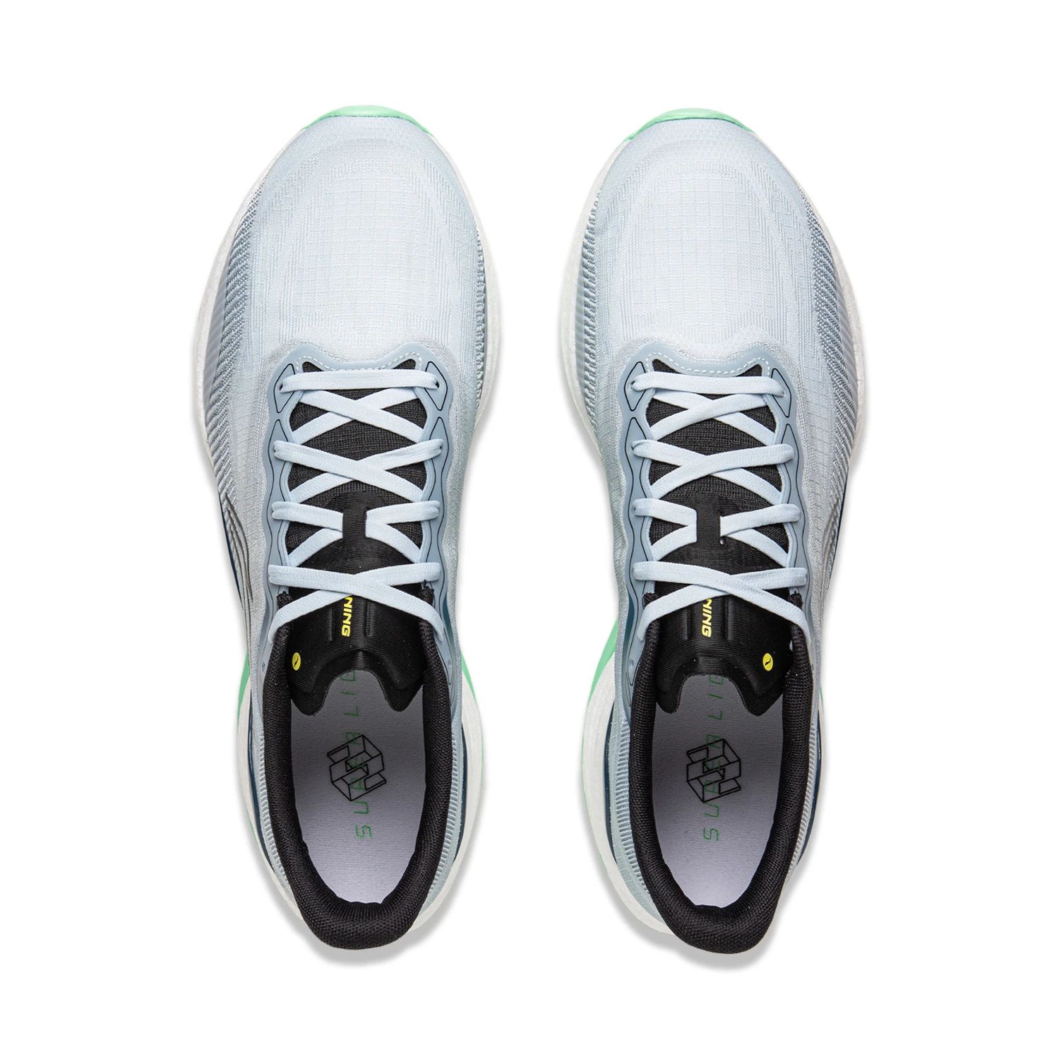 Giày chạy bộ SUPERLIGHT 22 Nam ARVV001-47V