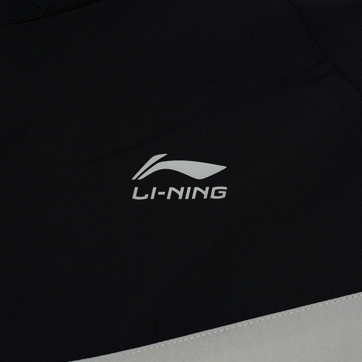 Áo gió không mũ Nam AFDV289-3V