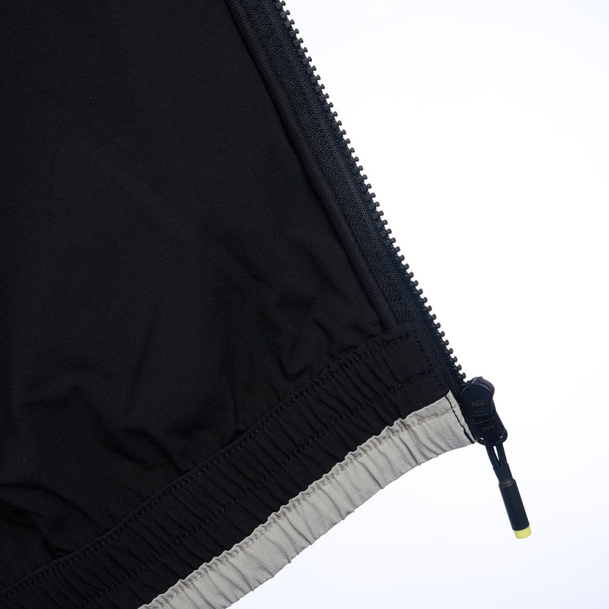 Áo gió không mũ Nam AFDV289-3V