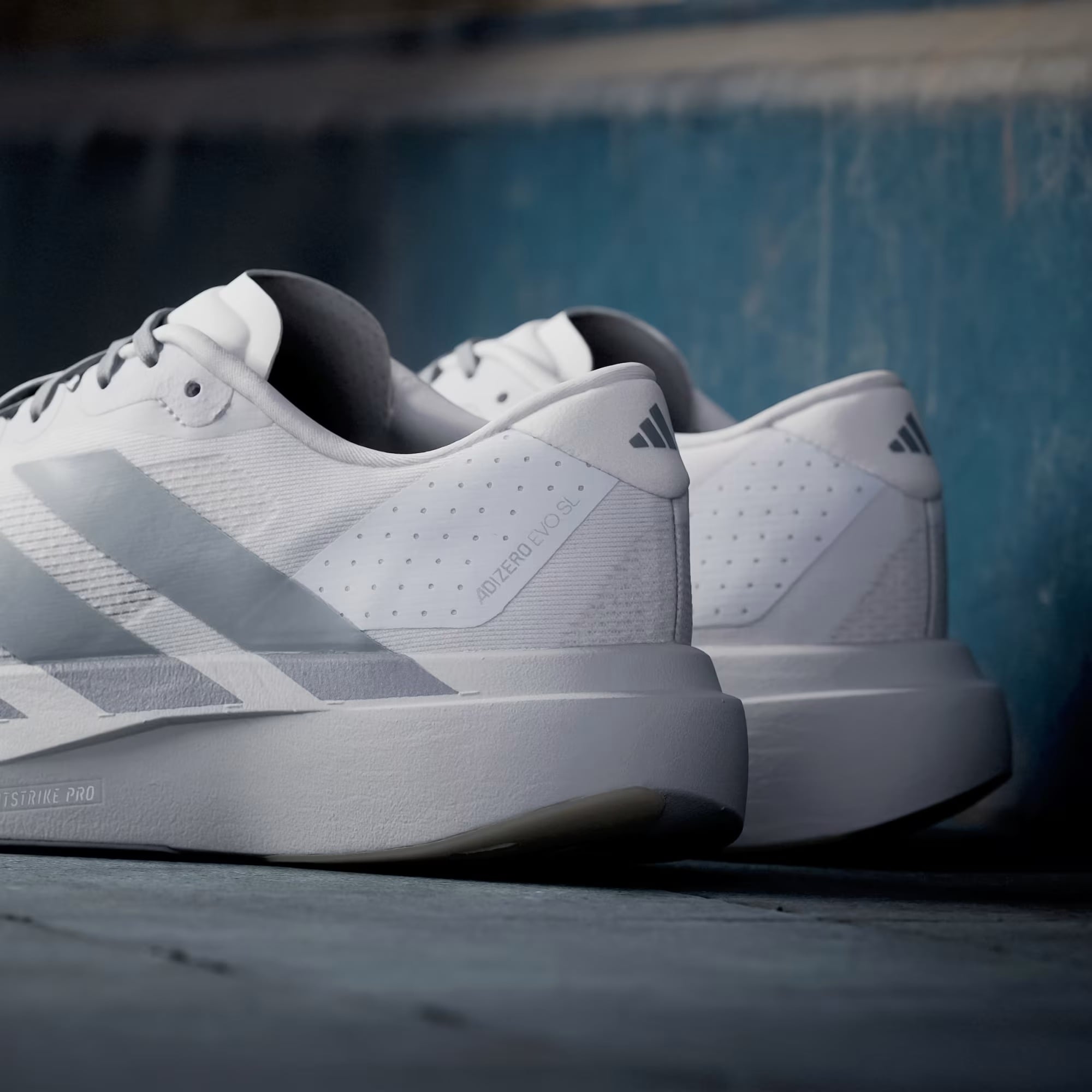 Giày chạy bộ adidas Adizero Evo Sl M Nam - KI7351