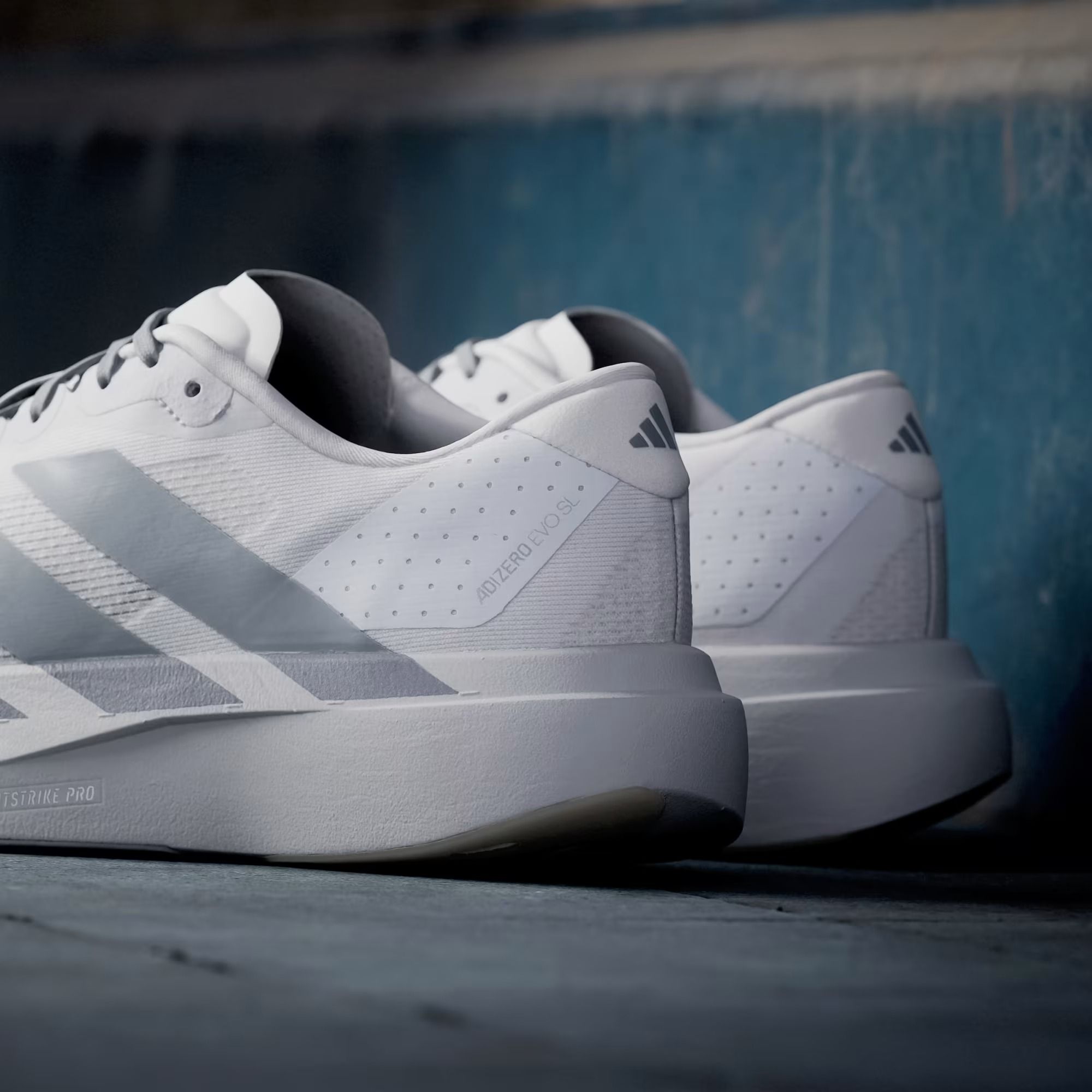 Giày chạy bộ adidas Adizero Evo Sl M Nam - KI7351