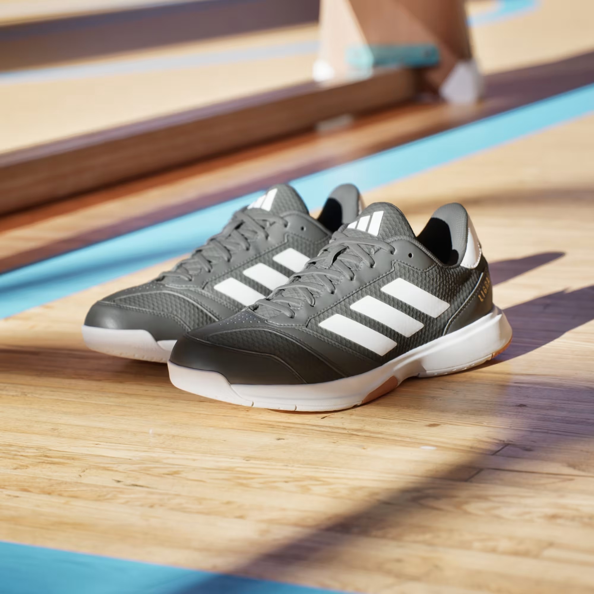 Giày thể thao trong nhà/pickleball adidas Ligra 8 M Nam - IH0526