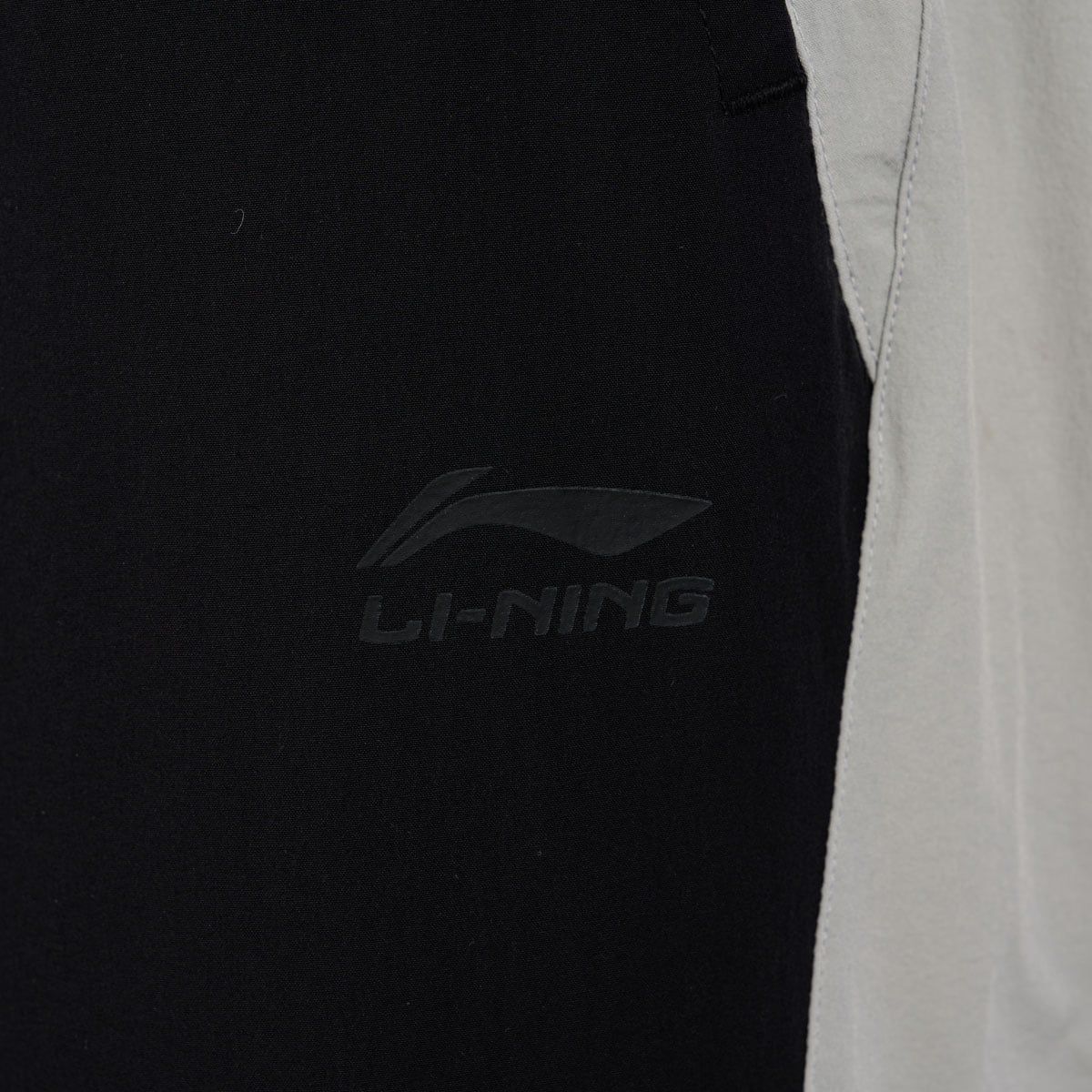 Quần gió bo gấu Nam AYKV161-3V