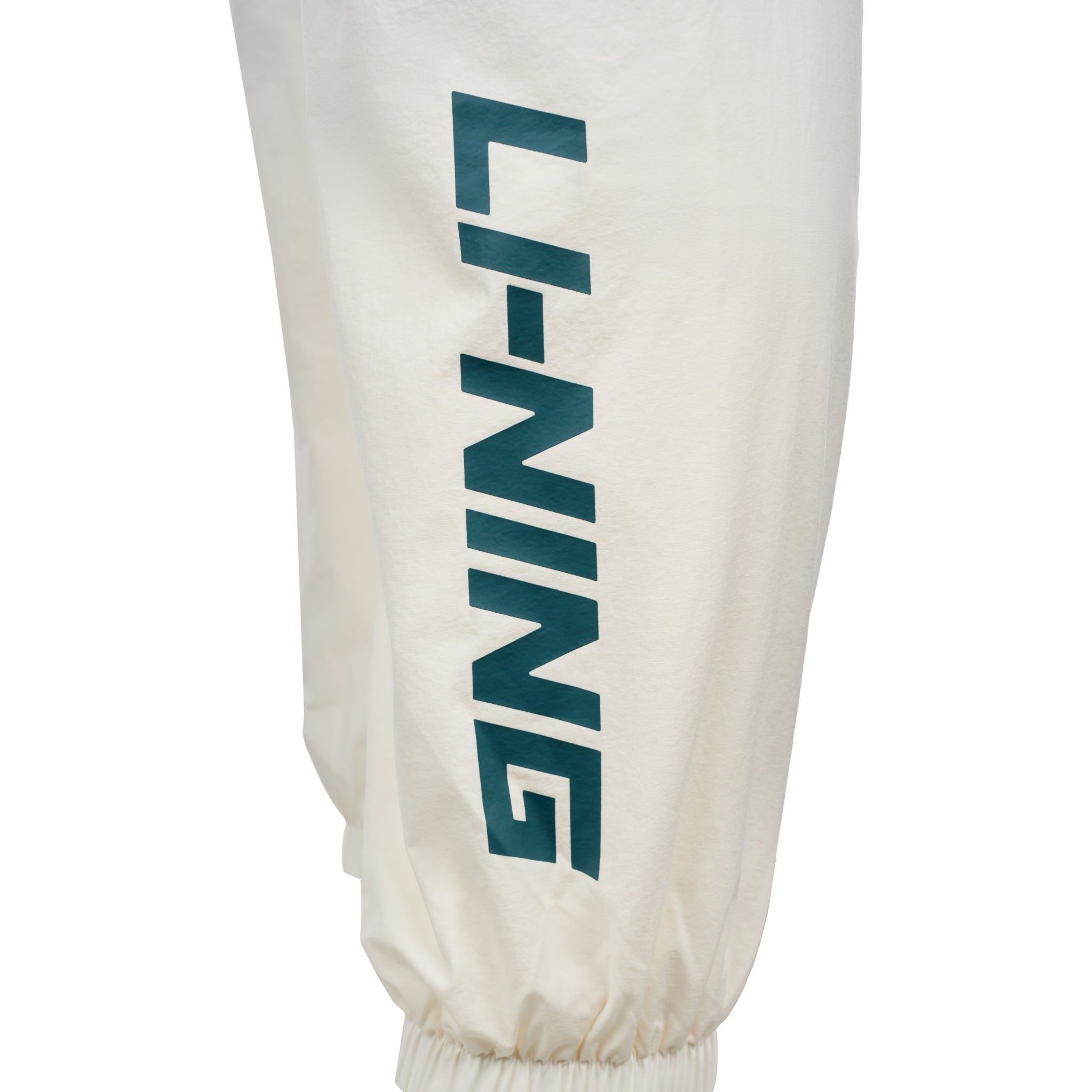 Quần gió bo gấu Nam AYKV161-4V