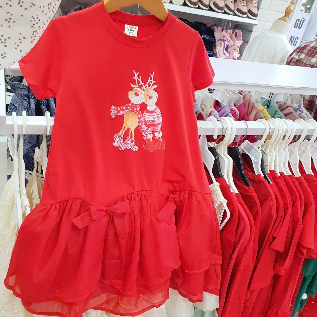  D45 _ Đầm Noel, Váy giáng sinh họa tiết ông già Tuyết và tuần lộc xinh xắn dễ thương _Beekids 