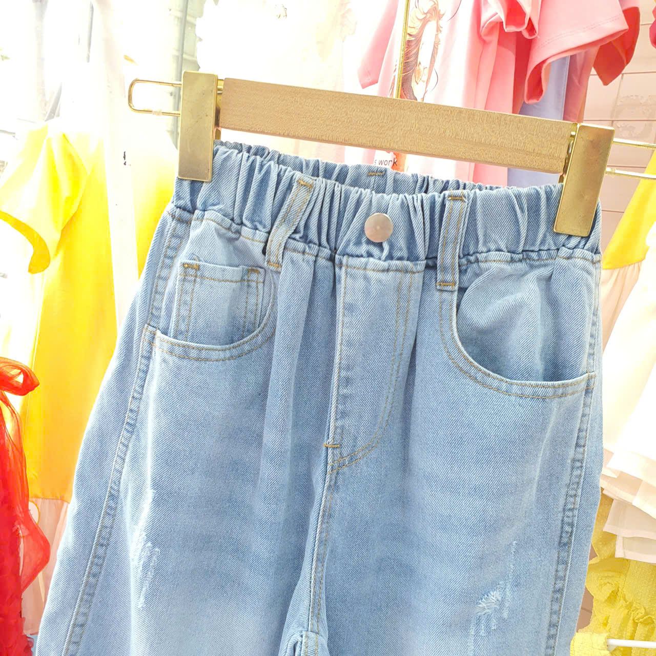  Q55 _ Quần jean dài ống suông bé gái lưng thun chất jean cotton mềm mại thoáng mát _ Beekids 