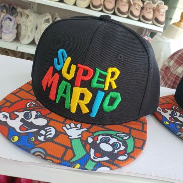  N04 _ Mũ lưỡi trai cho bé thêu hình Mario phong cách hip hop _ Beekids 