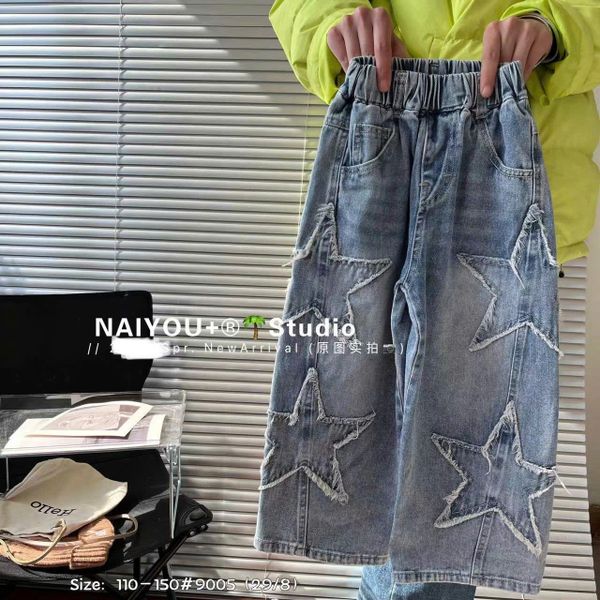  Q40 _ Quần jean ống suông bé gái họa tiết phong cách năng động thời trang _ Beekids 