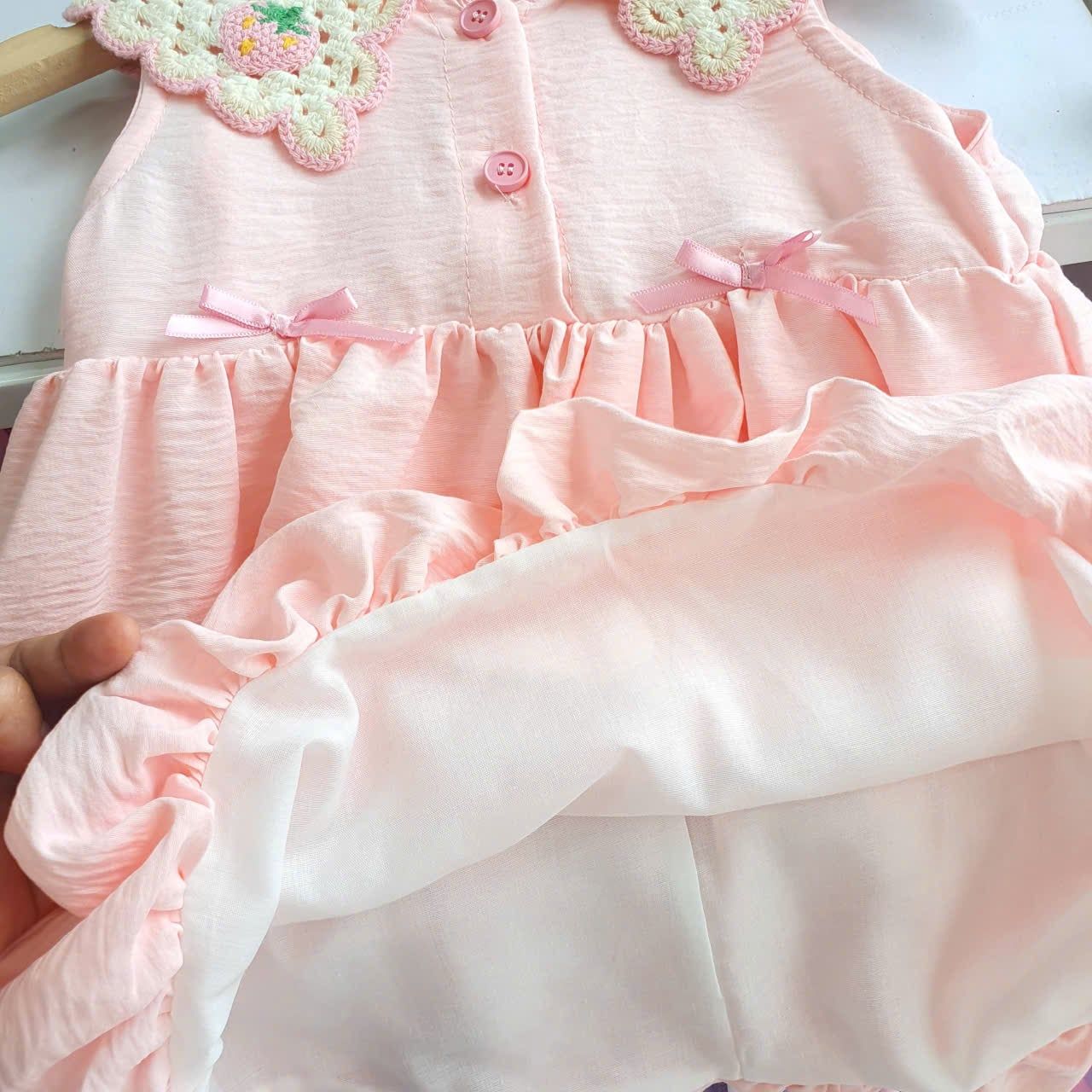  D67 _  Đầm bí bé gái màu hồng phấn cổ len trái dâu siêu dễ thương _ Beekids 