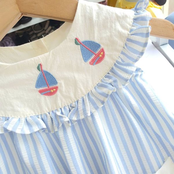  D68 _ Đầm hè bé gái dáng babydoll kẻ sọc xanh thêu hình 3 cánh buồm xinh xắn _ Beekids 
