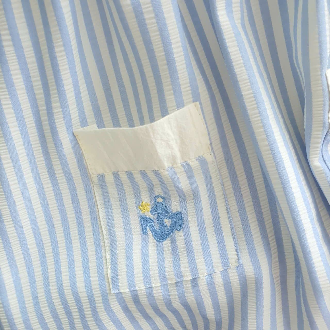  D68 _ Đầm hè bé gái dáng babydoll kẻ sọc xanh thêu hình 3 cánh buồm xinh xắn _ Beekids 