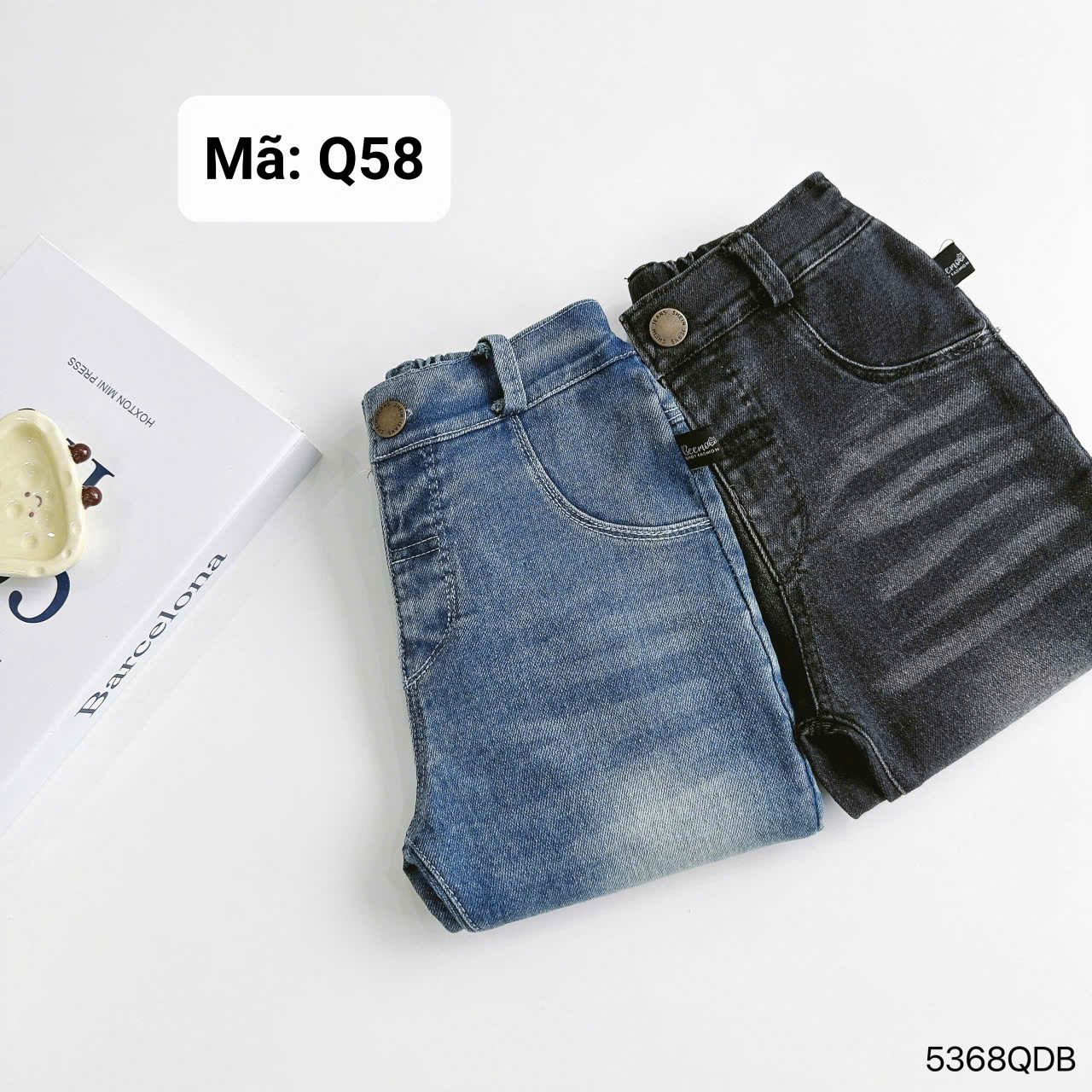  Q58 _ Quần jean dài cho bé cài nút sau lưng thun chất jean mềm mại tạo cảm giác dễ chịu _ Beekids 