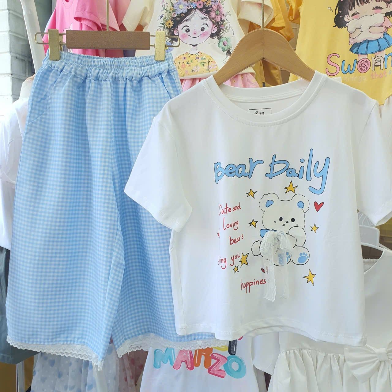  S111 _ Set bé gái quần dài caro phối áo thun cotton mềm mịn họa tiết gấu nơ dễ thương _ Beekids 