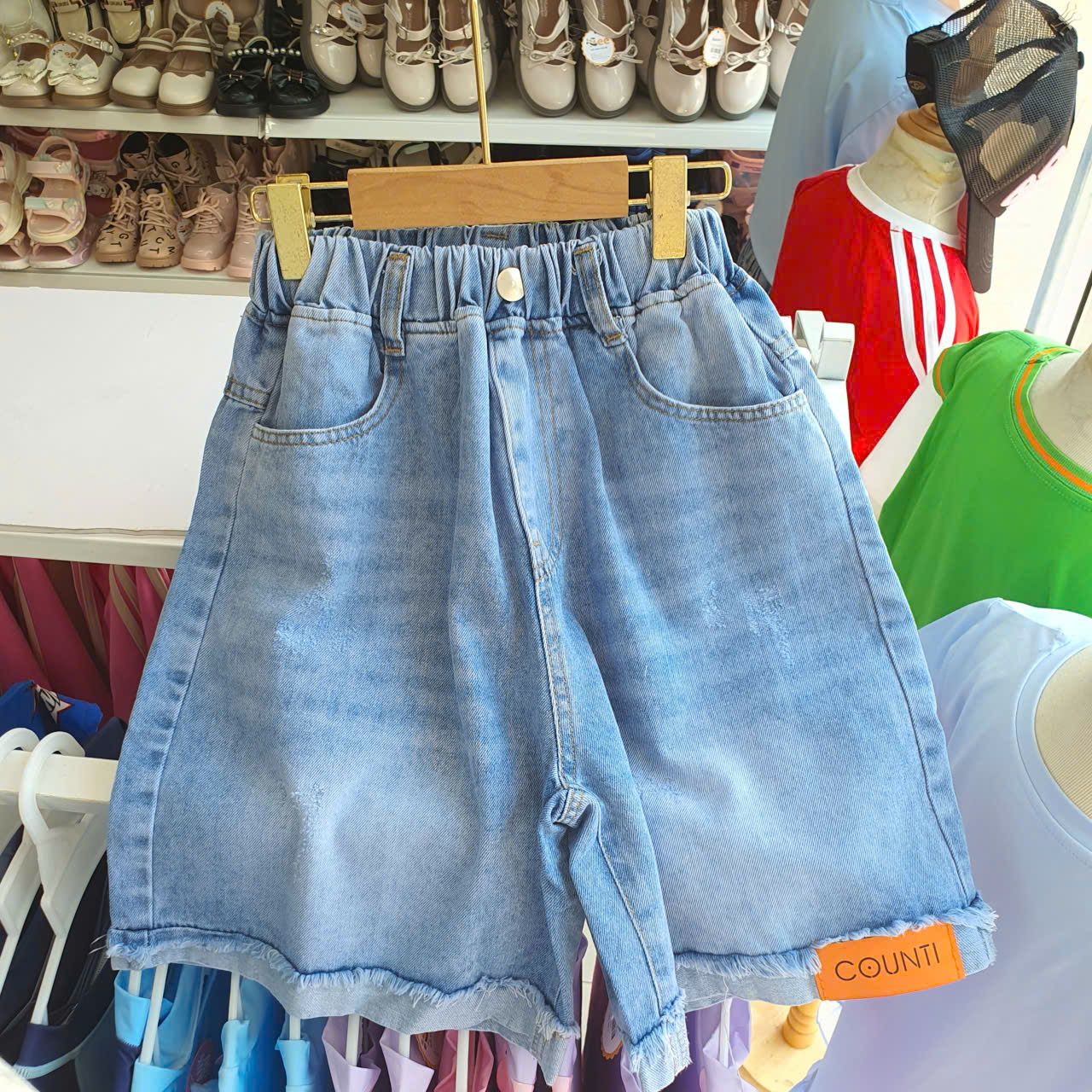  Q56 _ Quần jean lửng ống suông bé gái sành điệu thời trang chất jean mềm mại_ Beekids 