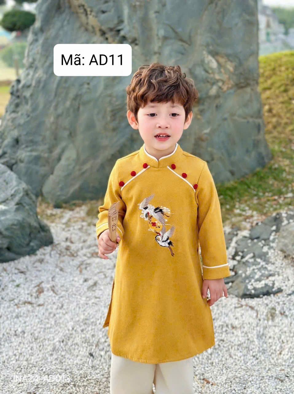  AD11 _ Bộ áo dài bé trai thêu hình chim hạc chất nhung tăm mềm mịn _ Beekids 