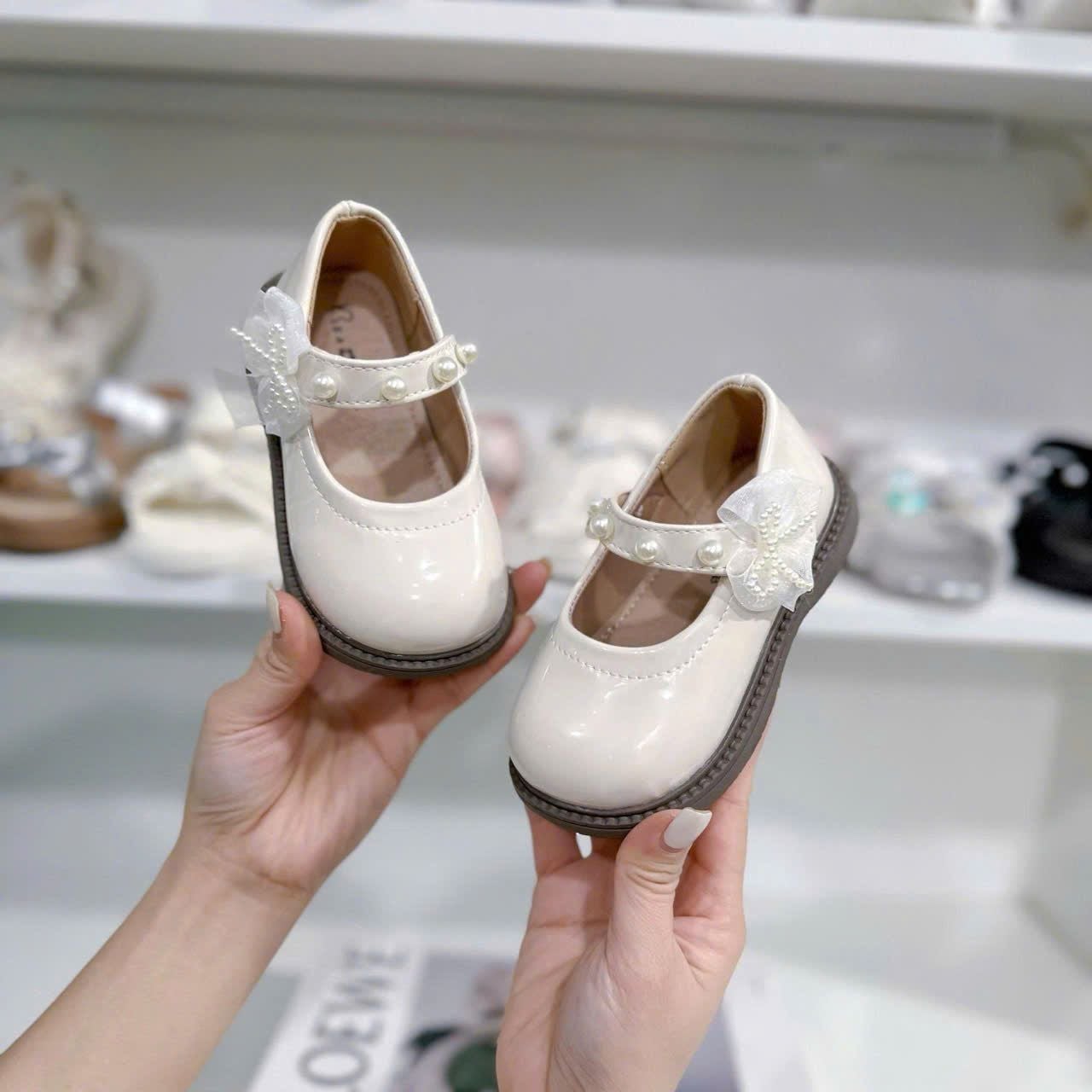  GI31 _ Giày búp bê da mềm quai đính ngọc trai đính nơ xinh xắn _ Beekids 