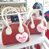  PK21 _ Túi đeo chéo mini cho bé và mẹ có quai xách dáng hộp kèm charm trái tim bông xinh xắn _ Beekids 