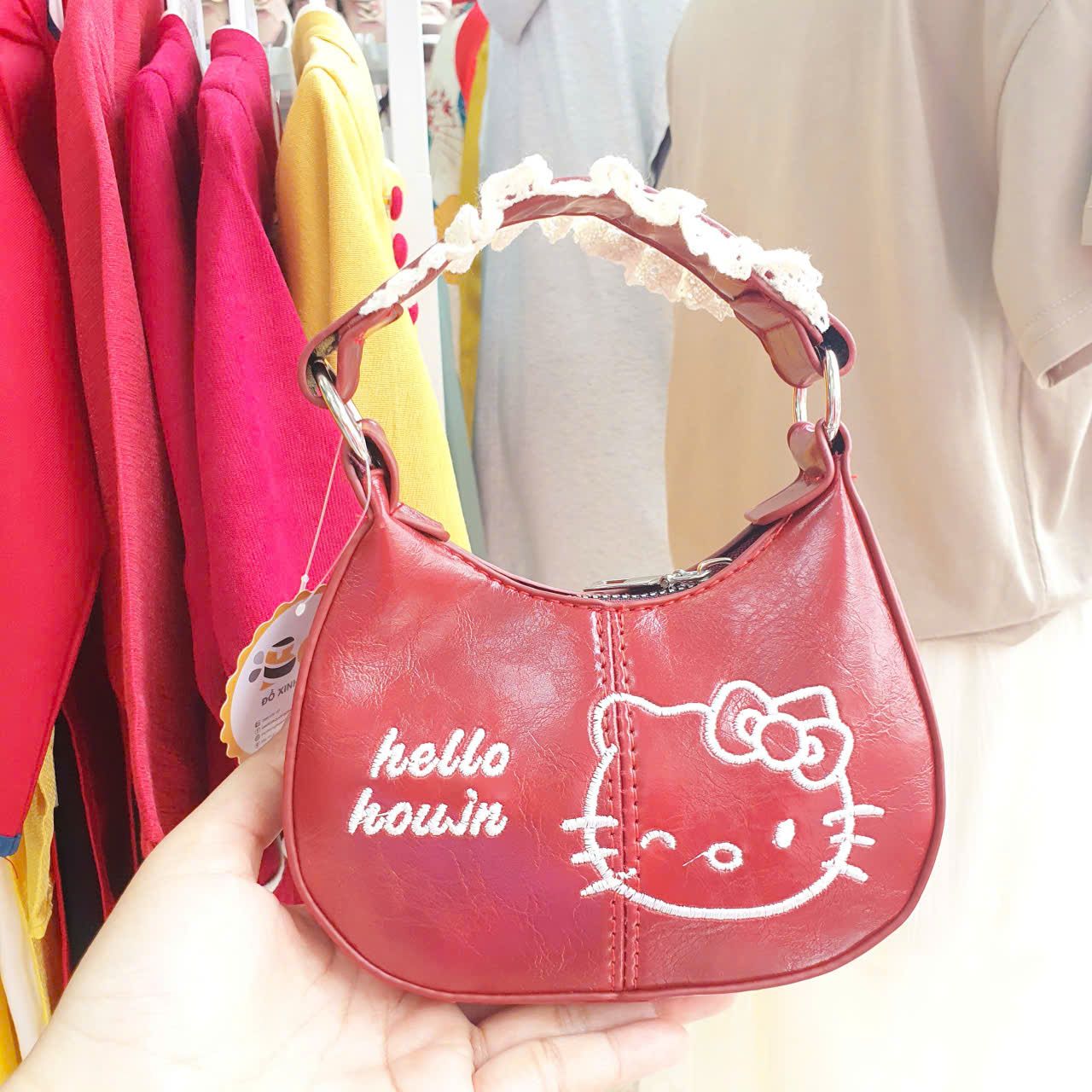  PK23 _ Túi xách đeo chéo cho bé gái kèm charm và thú bông dễ thương _ Beekids 