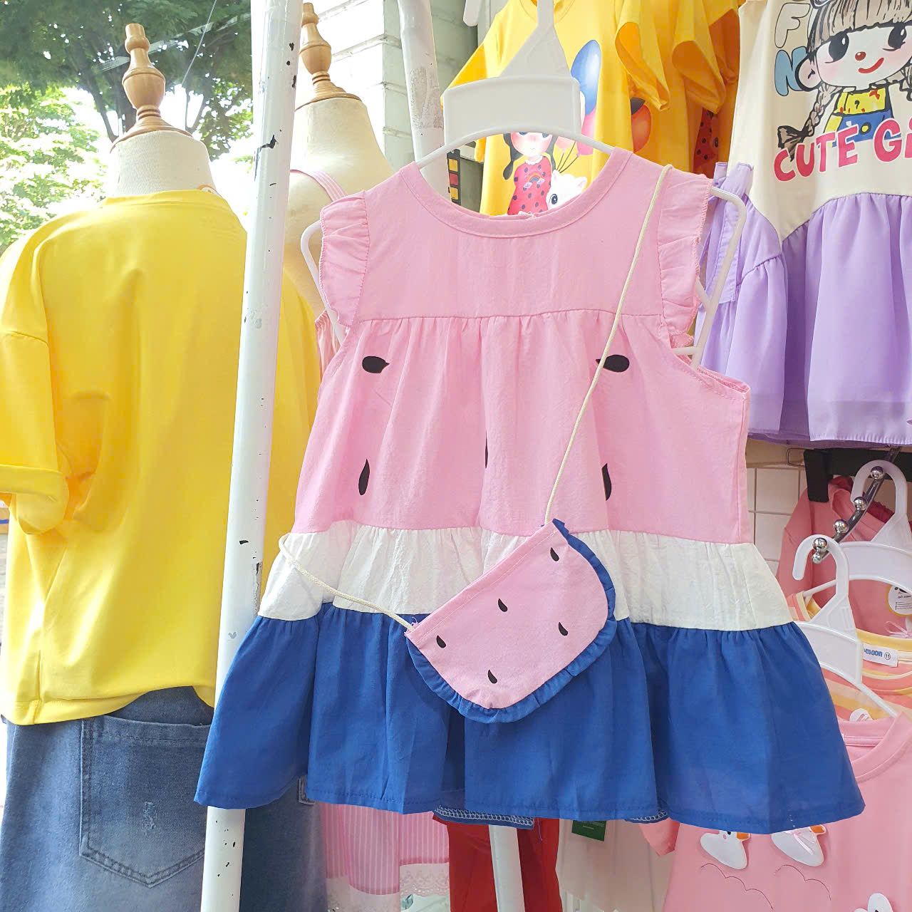  D42 _ Đầm cotton bé gái họa tiết dưa hấu kèm túi siêu dễ thương _Beekids 