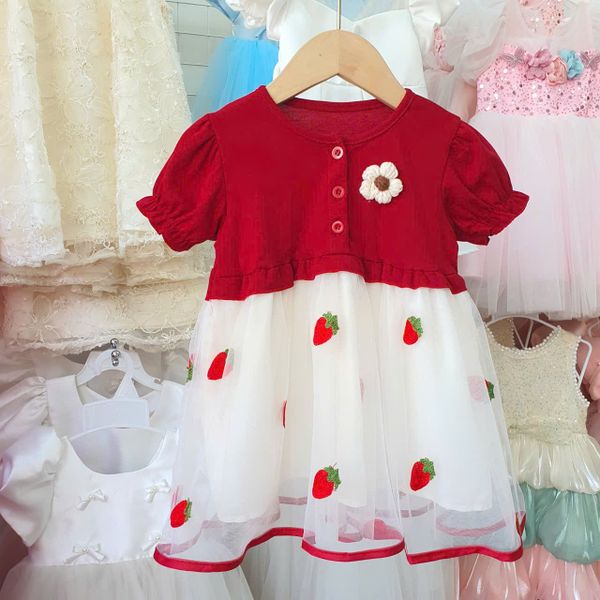  D49 _ Đầm công chúa bé gái màu đỏ đính nơ thêu hình trái dâu xinh xắn _ Beekids 