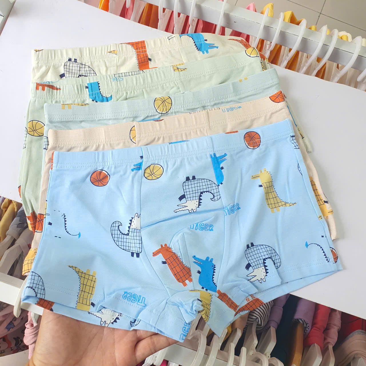  C04 _ Set 3 quần chip đùi bé trai họa tiết dễ thương chất cotton mềm mại (24->34kg) _ Beekids 