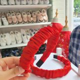  T08 _ Bờm tóc, Cài tóc vải lụa nhún tông màu đỏ cho bé gái mặc áo dài, đầm váy _ Beekids 