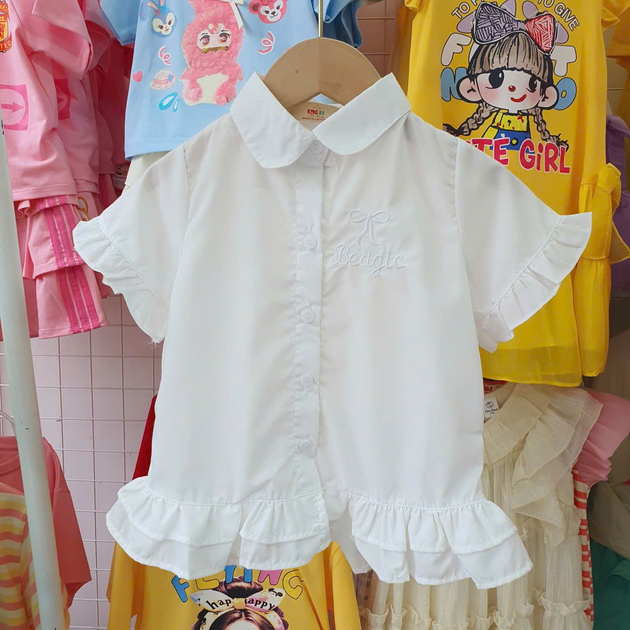  A36 _ Áo sơ mi croptop bé gái nhúng bèo điệu đà dễ thương _ Beekids 