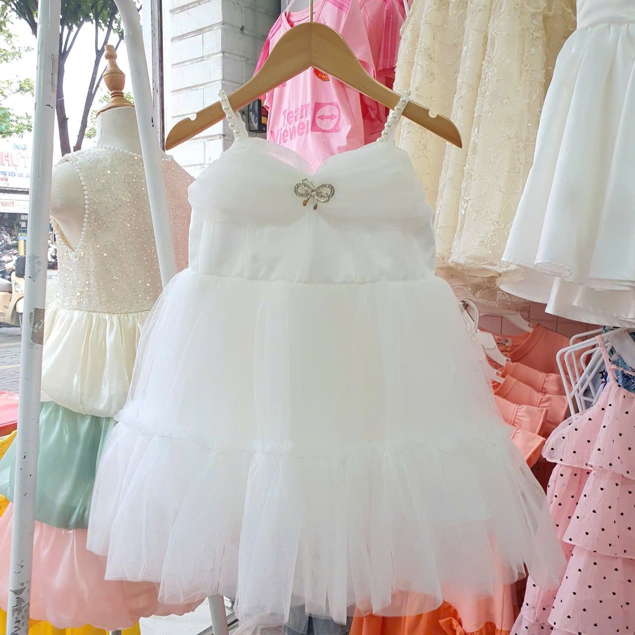  CC13 _ Đầm công chúa thiết kế cho bé mặc đi lễ tiệc 2 dây đính ngọc trai nhúng nơ trước ngực đẹp lung linh _ Beekids 