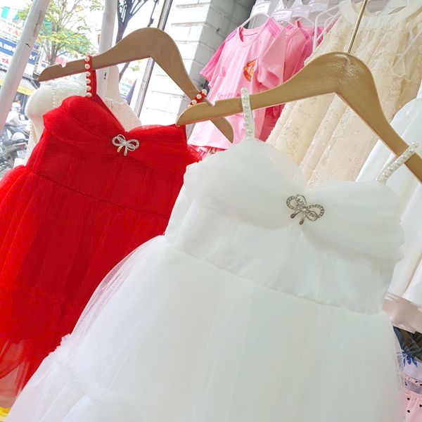  CC13 _ Đầm công chúa thiết kế cho bé mặc đi lễ tiệc 2 dây đính ngọc trai nhúng nơ trước ngực đẹp lung linh _ Beekids 