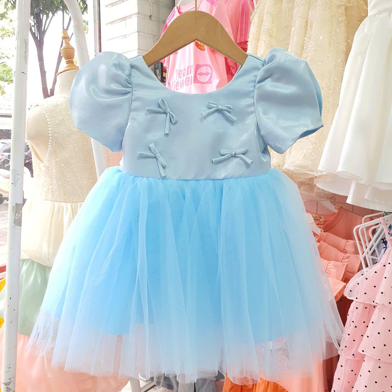  CC12 _ Đầm công chúa thiết kế cho bé mặc đi lễ tiệc đính nơ nhí trước ngực và nơ lớn phía sau eo đẹp lung linh _ Beekids 