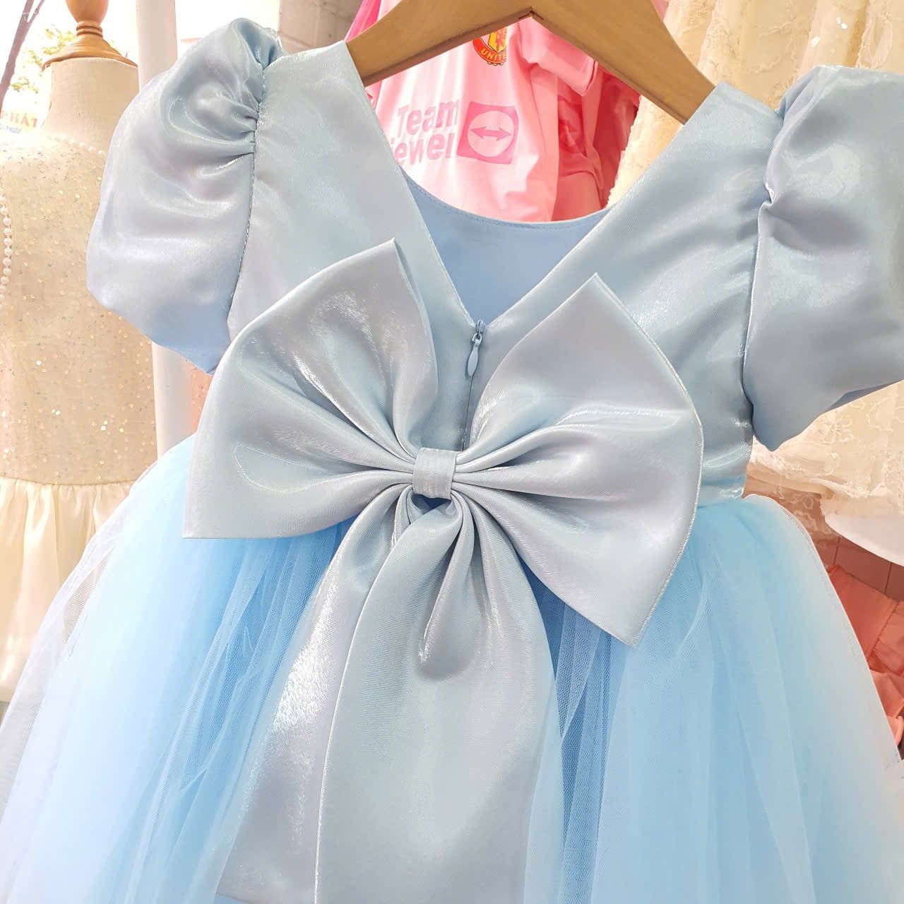  CC12 _ Đầm công chúa thiết kế cho bé mặc đi lễ tiệc đính nơ nhí trước ngực và nơ lớn phía sau eo đẹp lung linh _ Beekids 