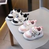  GI26 _ Giày thể thao tập đi cho bé mềm siêu nhẹ chân họa tiết gấu trúc phong cách thời trang _ Beekids 