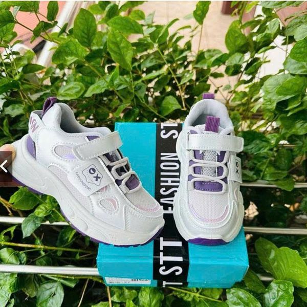  GI15 _ Giày thể thao cho bé trai và bé gái quai dán chữ Fashion sành điệu _ Beekids 