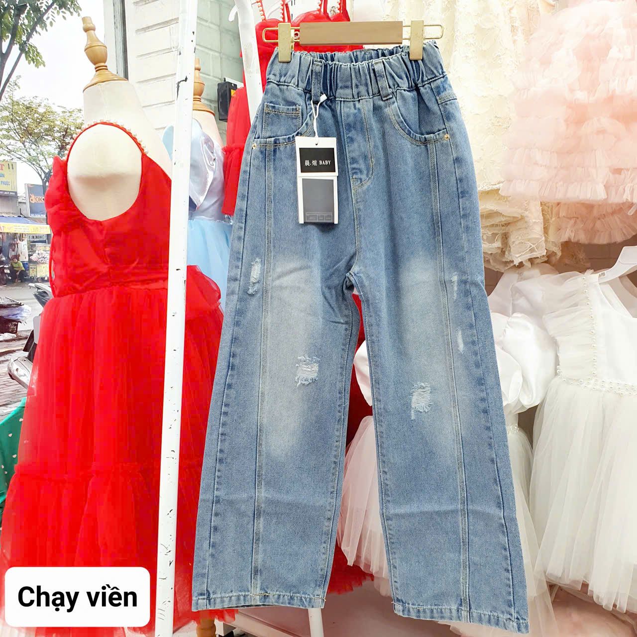  Q42 _ Quần jean ống suông cho bé gái từ 23kg đến 45kg chất jean mềm mại phong cách sành điệu  _ Beekids 